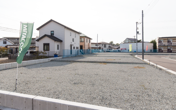 土地+建物の<br>セットプランで販売
